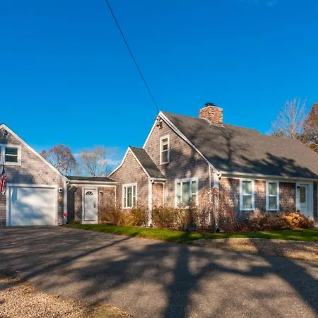 256 Phinneys Lane Centerville - Cape Cod